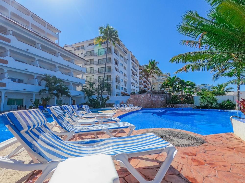 Tropicana Hotel Puerto Vallarta Buitenkant foto